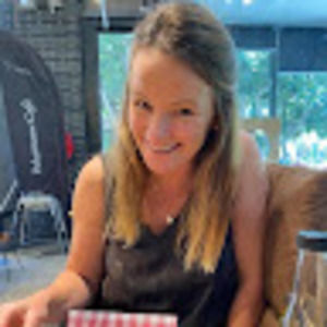 Meet your Posher, Hayley